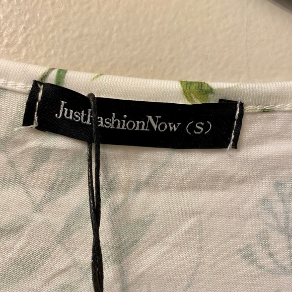 Summer V neck floral top - Picture 3 of 4